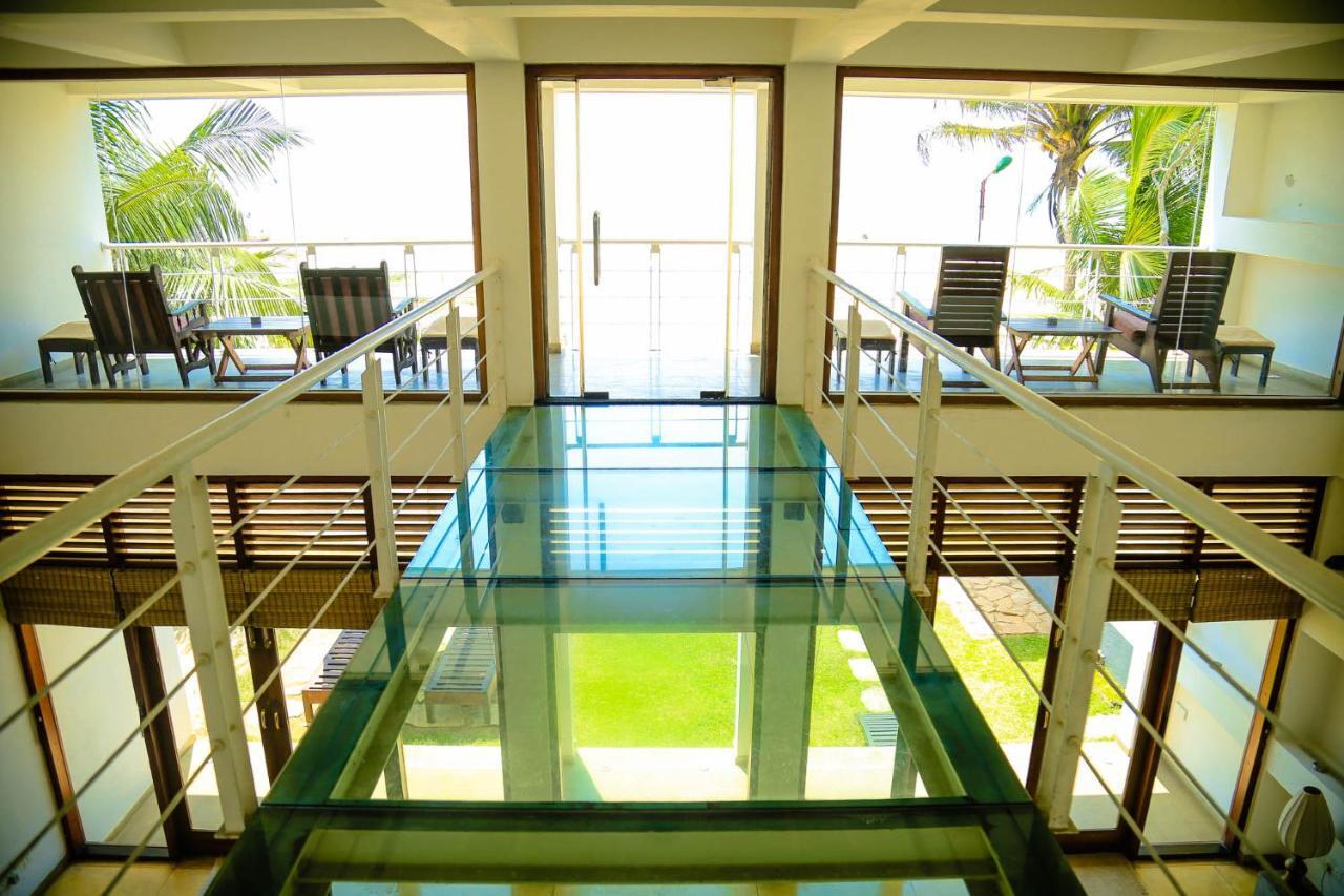 Hotel The Cove Negombo Exterior foto